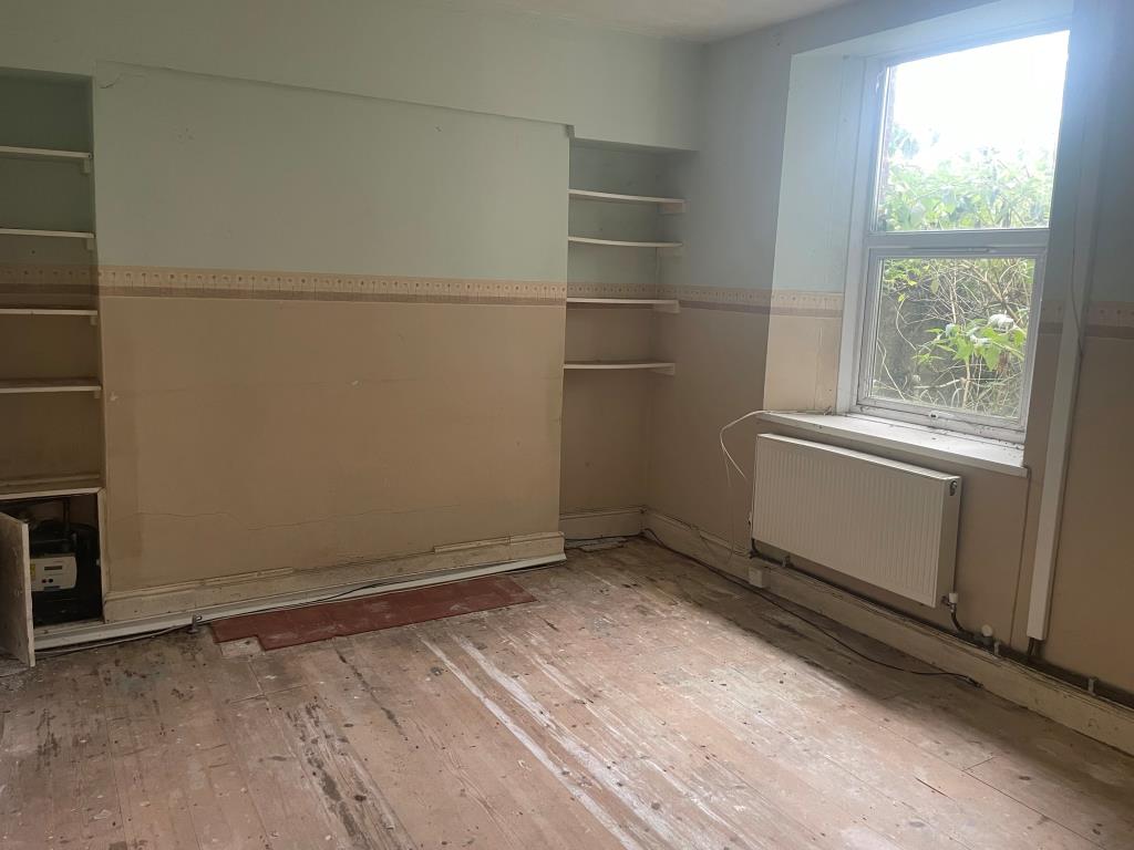 Lot: 6 - HOUSE FOR IMPROVEMENT - Dining room